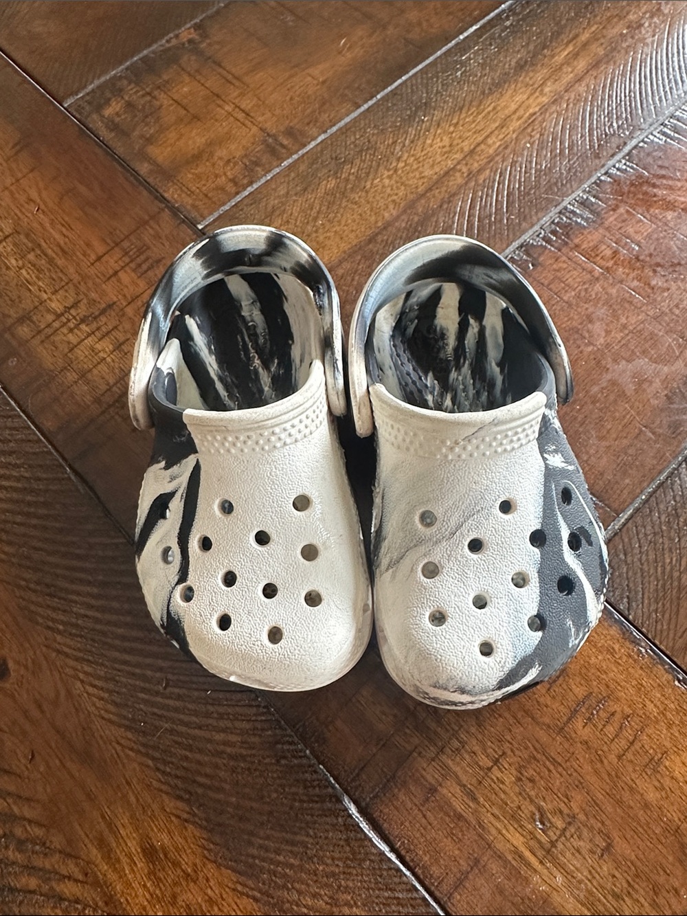 4 Pairs of Kids Summer Shoes ☀️🩴 - Picture 2 of 9